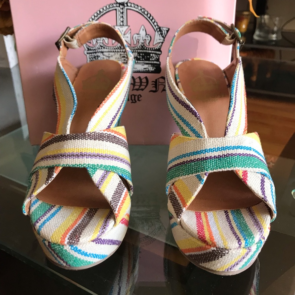 Shoes - Picture 3 of 6